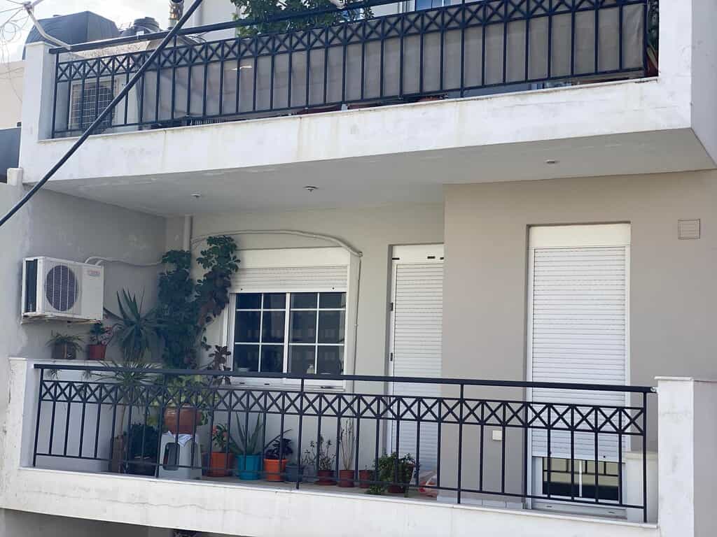 Condominium in Agios Nikolaos, Kriti 10793251