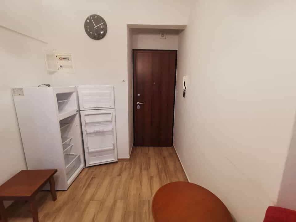 公寓 在 Thessaloniki,  10793280