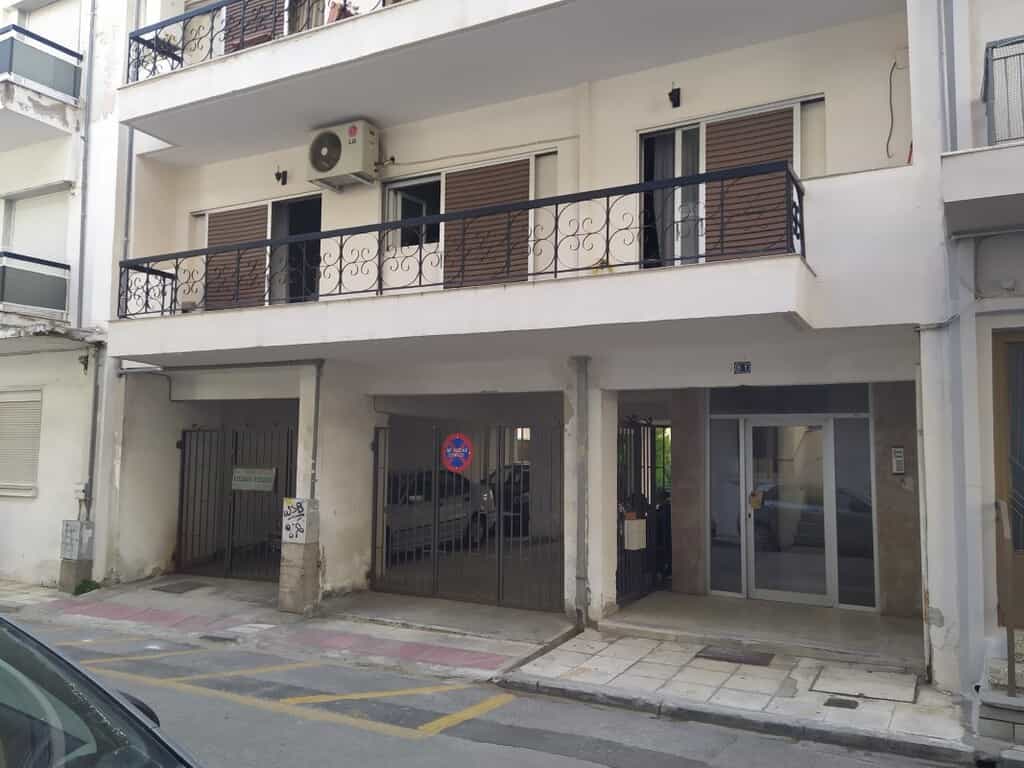 Condominium in Ampelokipoi, Kentriki Makedonia 10793343