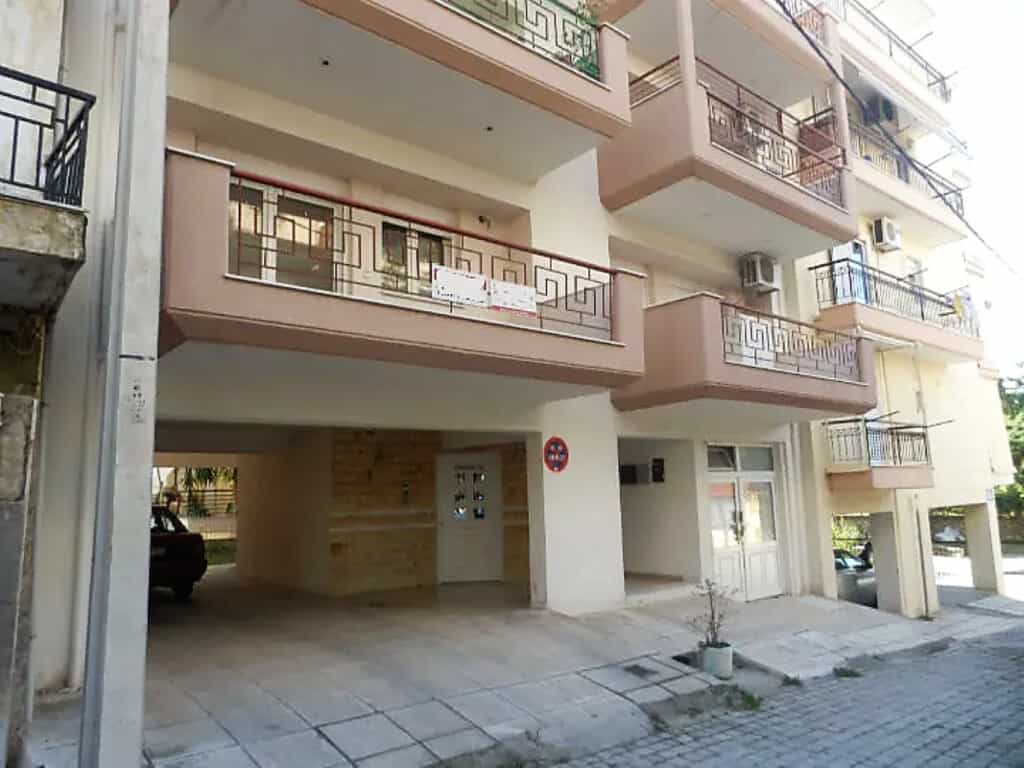 Condominium in Evosmos,  10793395