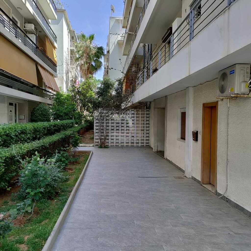 Condominium dans Paleo Faliro,  10793516