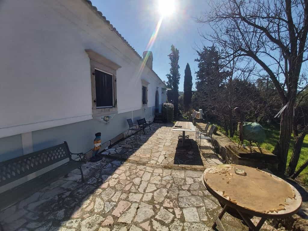 بيت في Kokkini, Ionia Nisia 10793791
