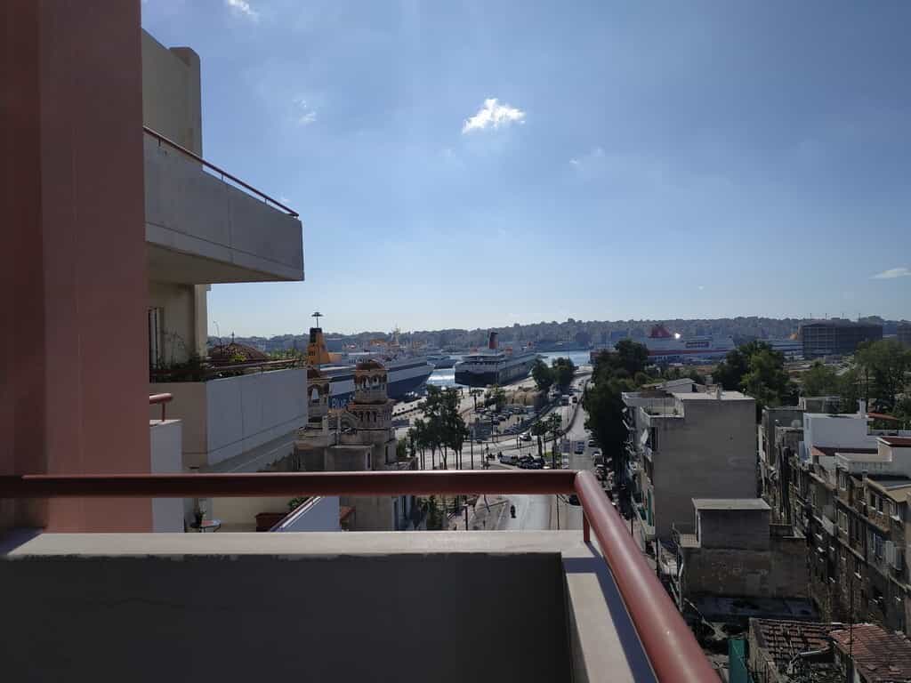Condominium dans Le Pirée, Attique 10794282