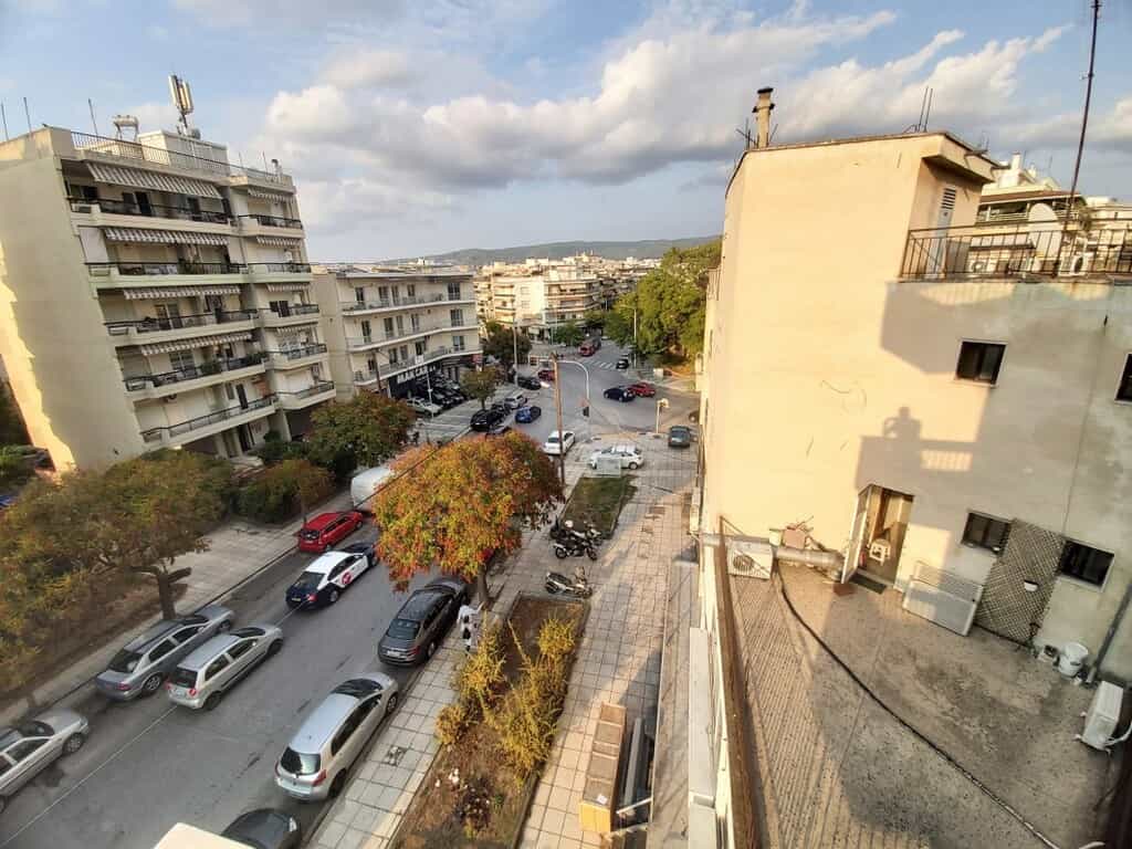 Кондоминиум в Thessaloniki,  10794360