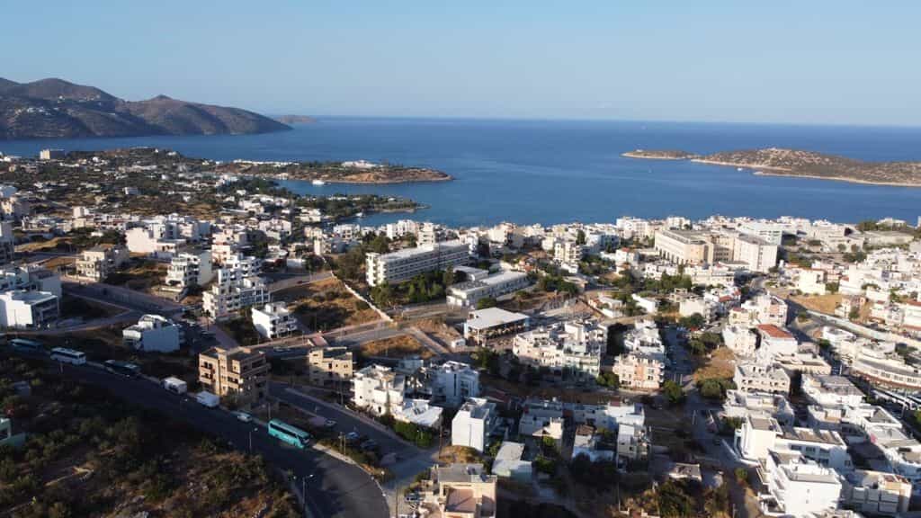 土地 在 Agios Nikolaos, Kriti 10794424