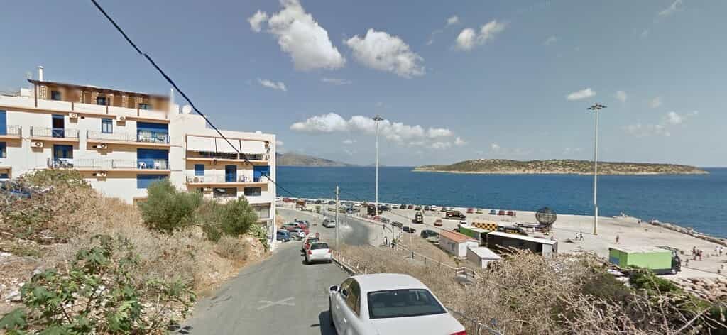 Sbarcare nel Agios Nikolaos, Kriti 10794484
