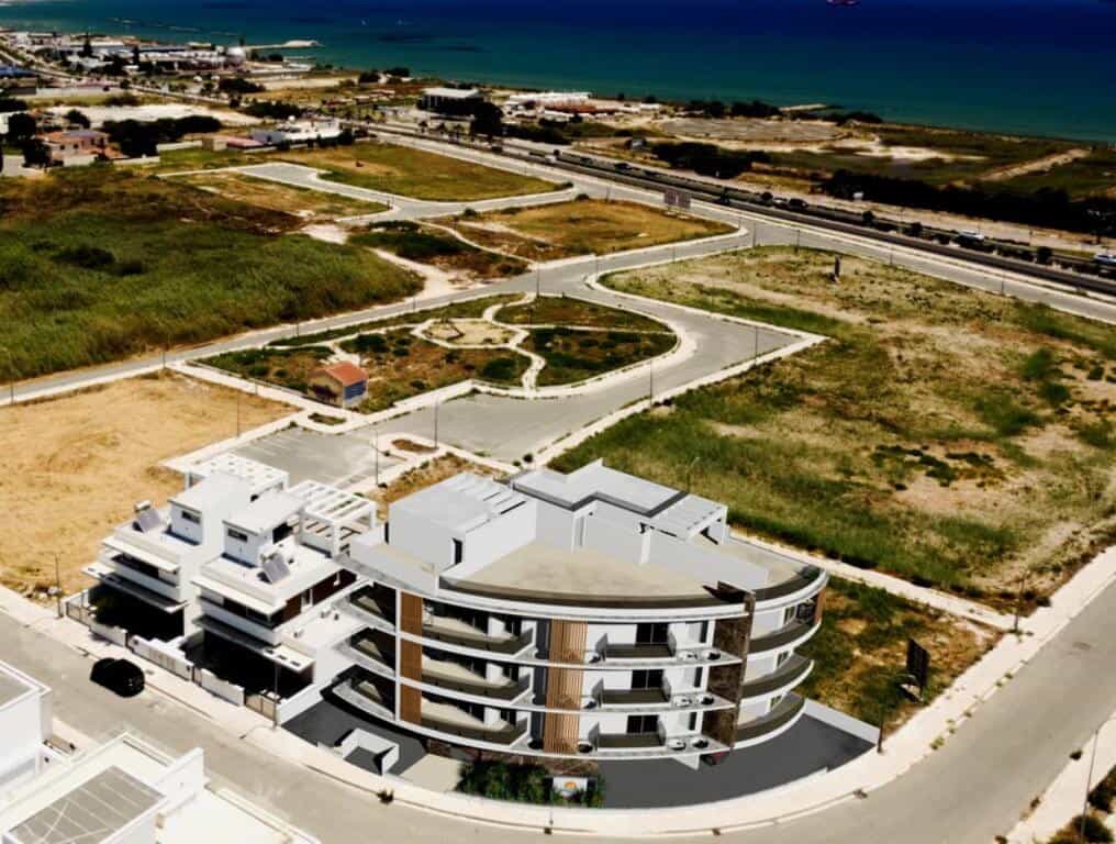 Condominio nel Livadia, Larnaca 10794665