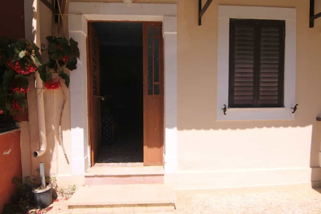 House in Viros, Ionia Nisia 10795228