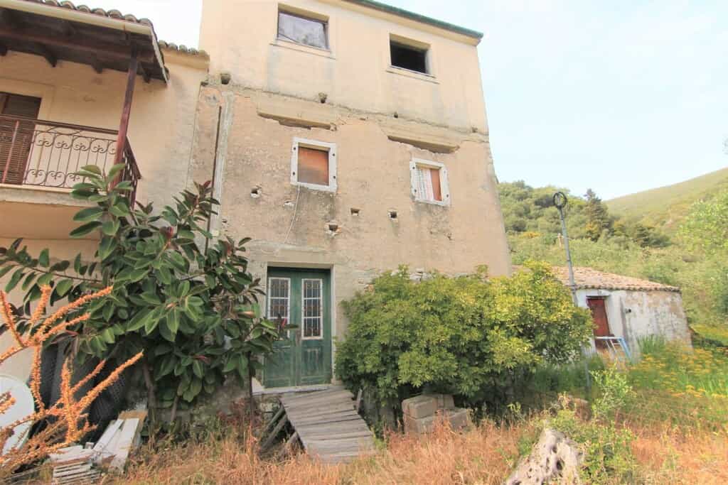 House in Kassiopi, Ionia Nisia 10795331