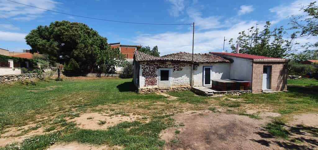 House in Kalyves Polygyrou, Kentriki Makedonia 10795354