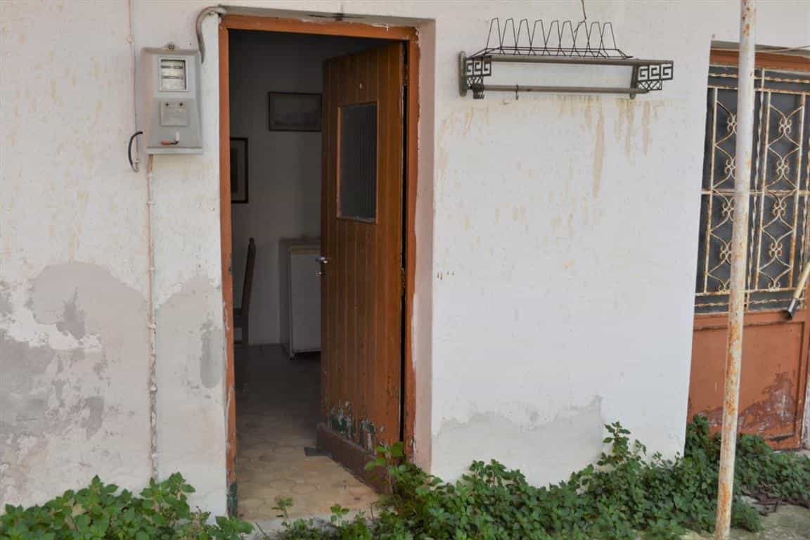 Haus im Doukades, Ionia Nisia 10795897