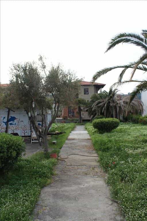 House in Salonikiou,  10795951