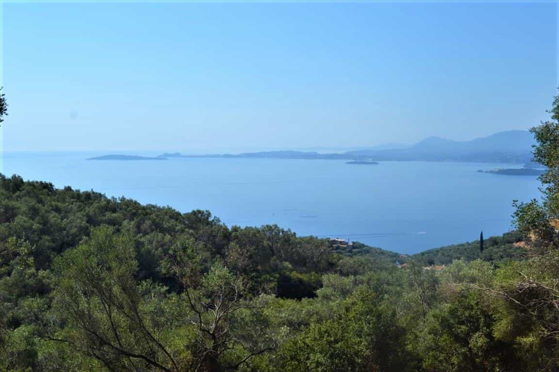 Tanah dalam Agios Markos, Ionia Nisia 10796383