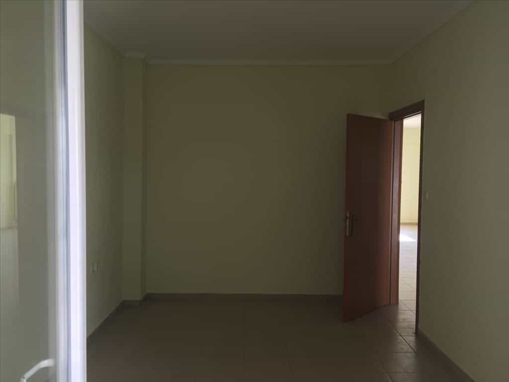 Condominium dans Stavroupoli,  10796408