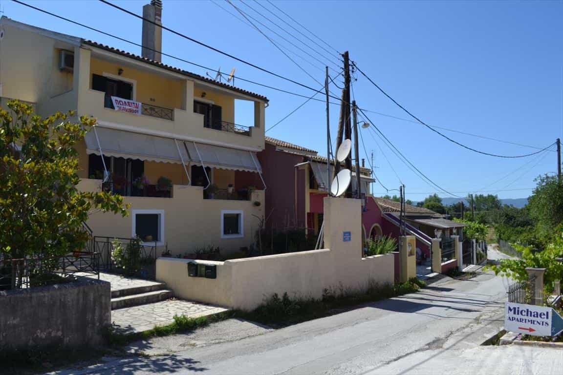 Condominium in Alepou,  10796645