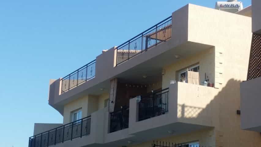 Condominium dans Mesa Chorio, Paphos 10796759