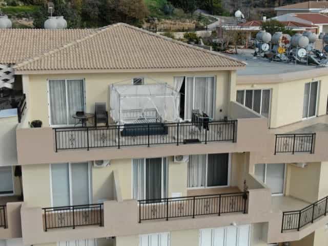 Condominium dans Mesa Chorio, Paphos 10796759