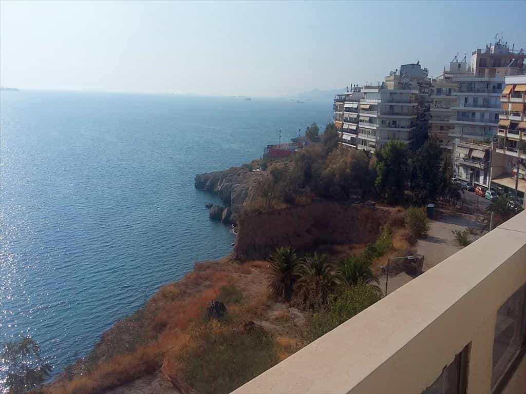 Condominium in Piraeus, Attiki 10796793