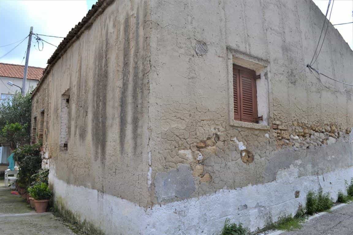 بيت في بيريفولي, ايونيا نيسيا 10796821