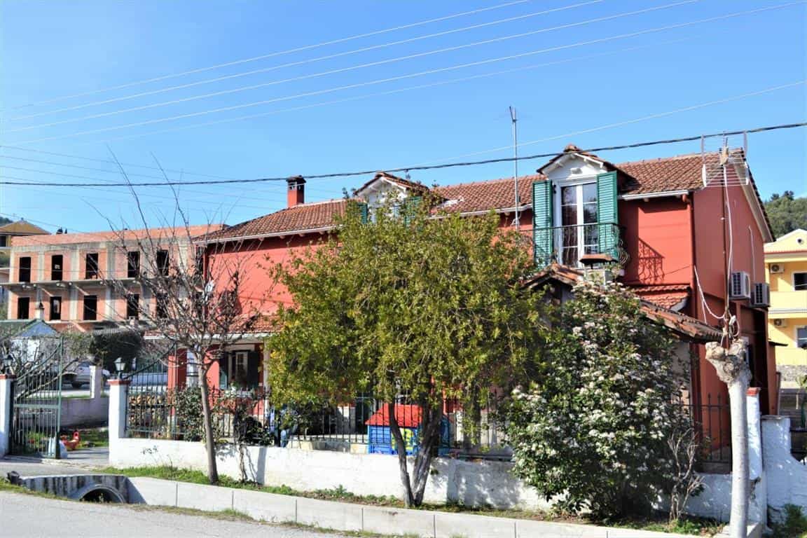 House in Petriti,  10797018