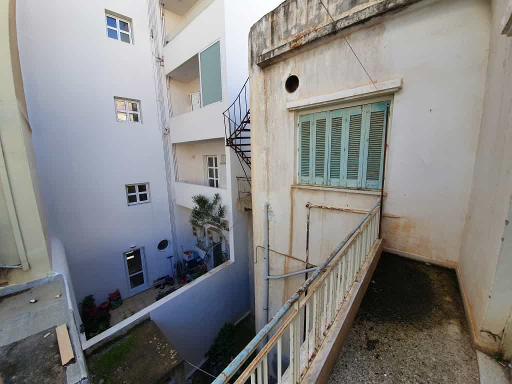 公寓 在 Agios Nikolaos,  10797411