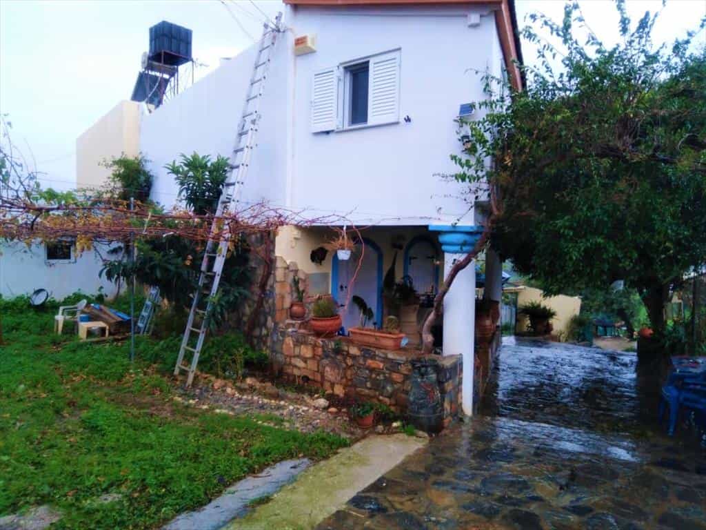 Dom w Agia Varvara,  10797430
