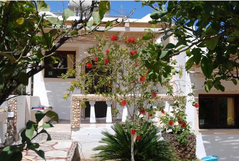 Condominium in Agios Nikolaos, Kriti 10797579