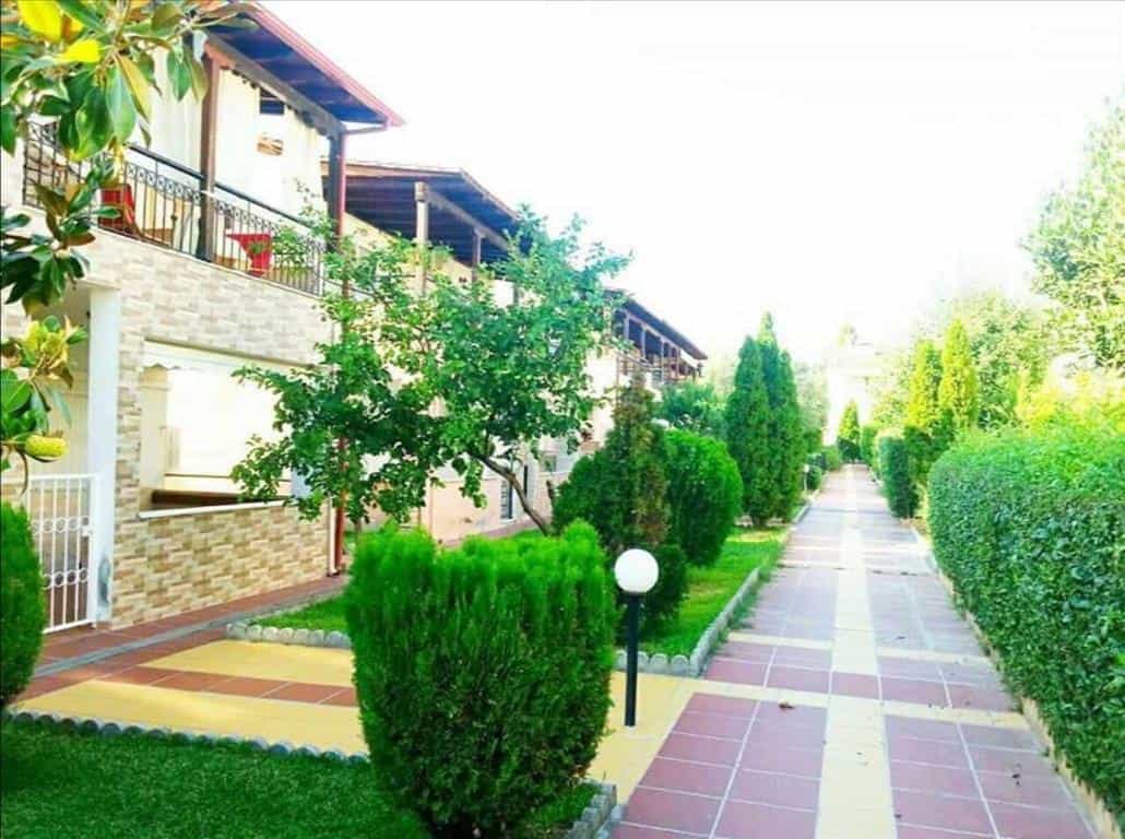Condominium in Kalyves Polygyrou, Kentriki Makedonia 10797593