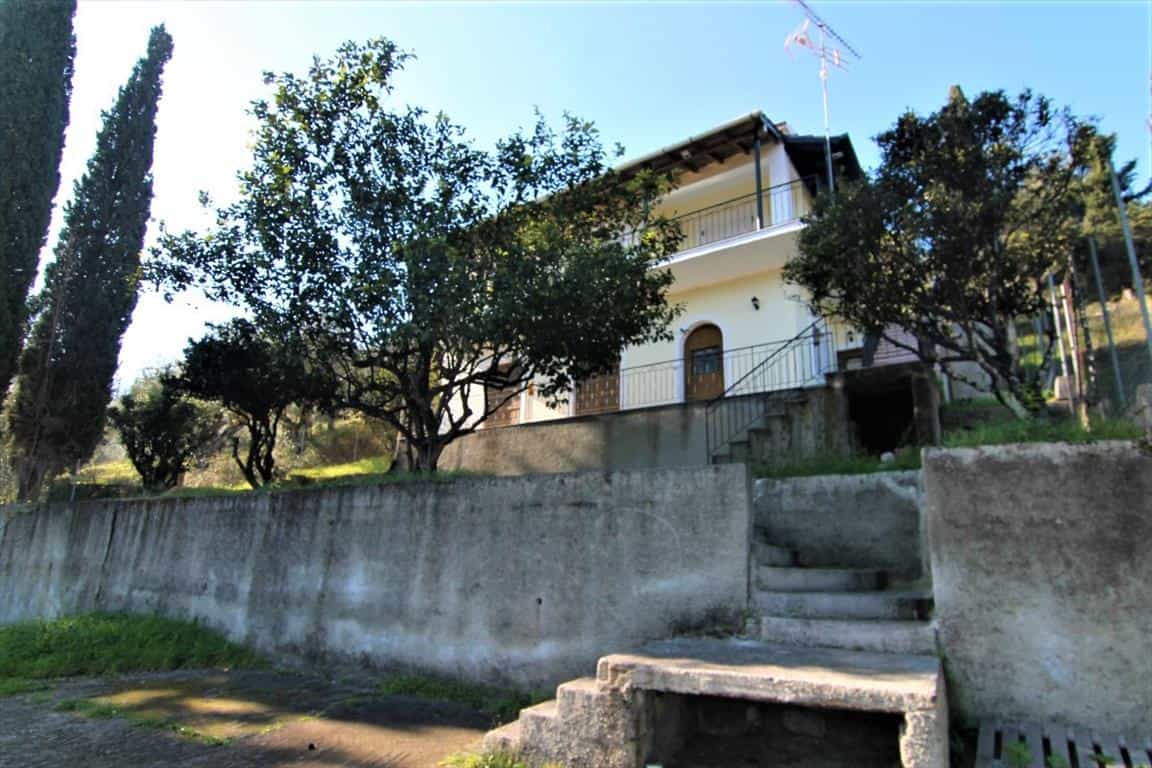 rumah dalam Kassiopi, Ionia Nisia 10798305