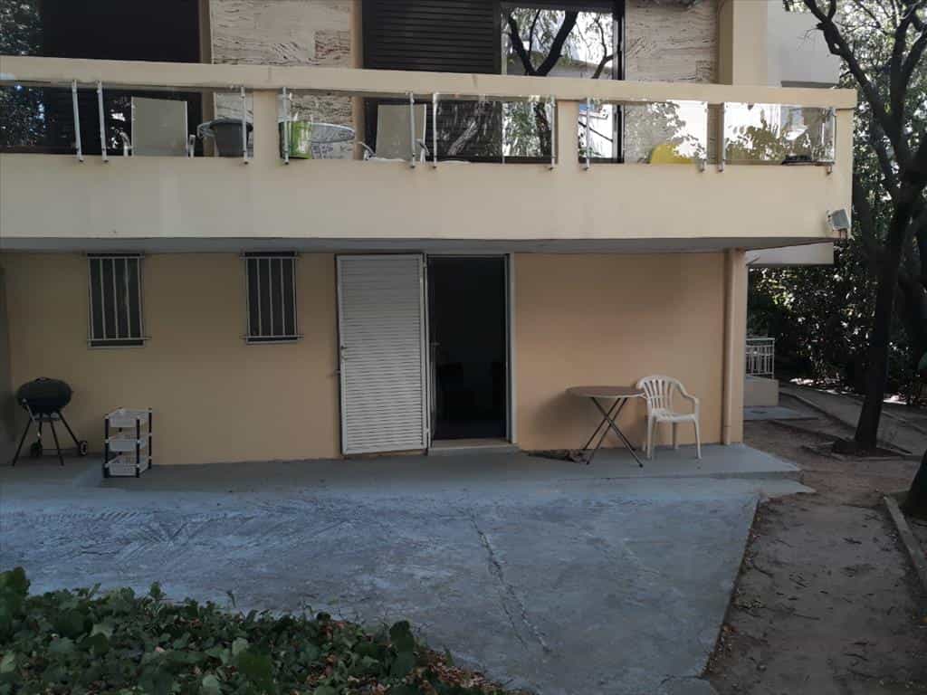 Condominium in Kifisia, Attiki 10798365