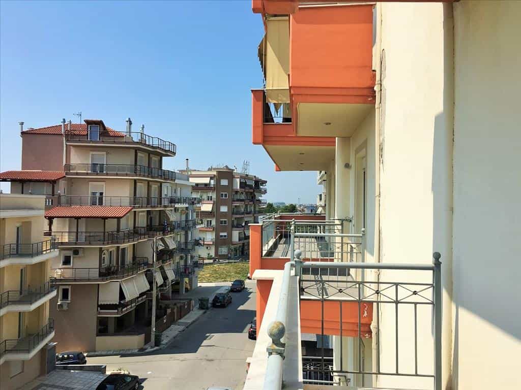 Condominium in Evosmos, Kentriki Makedonia 10798803