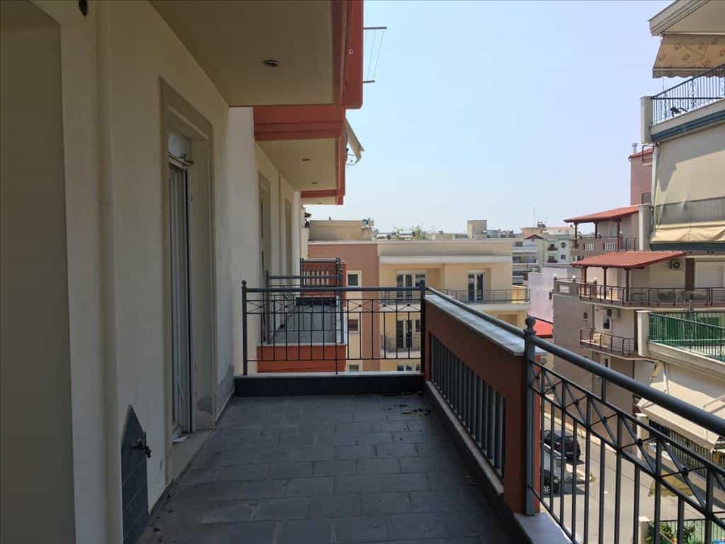 Condominium in Evosmos,  10798804