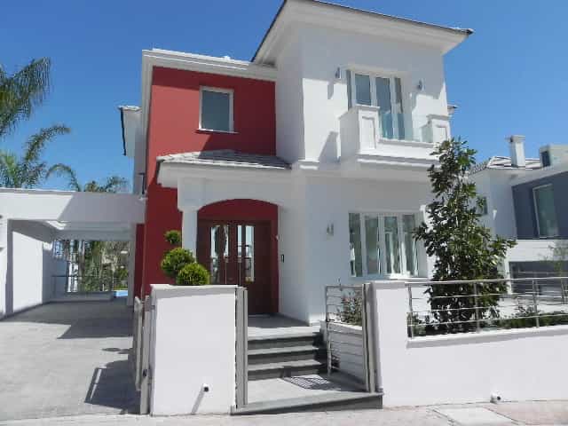 Casa nel Pyrgos, Larnaca 10799268