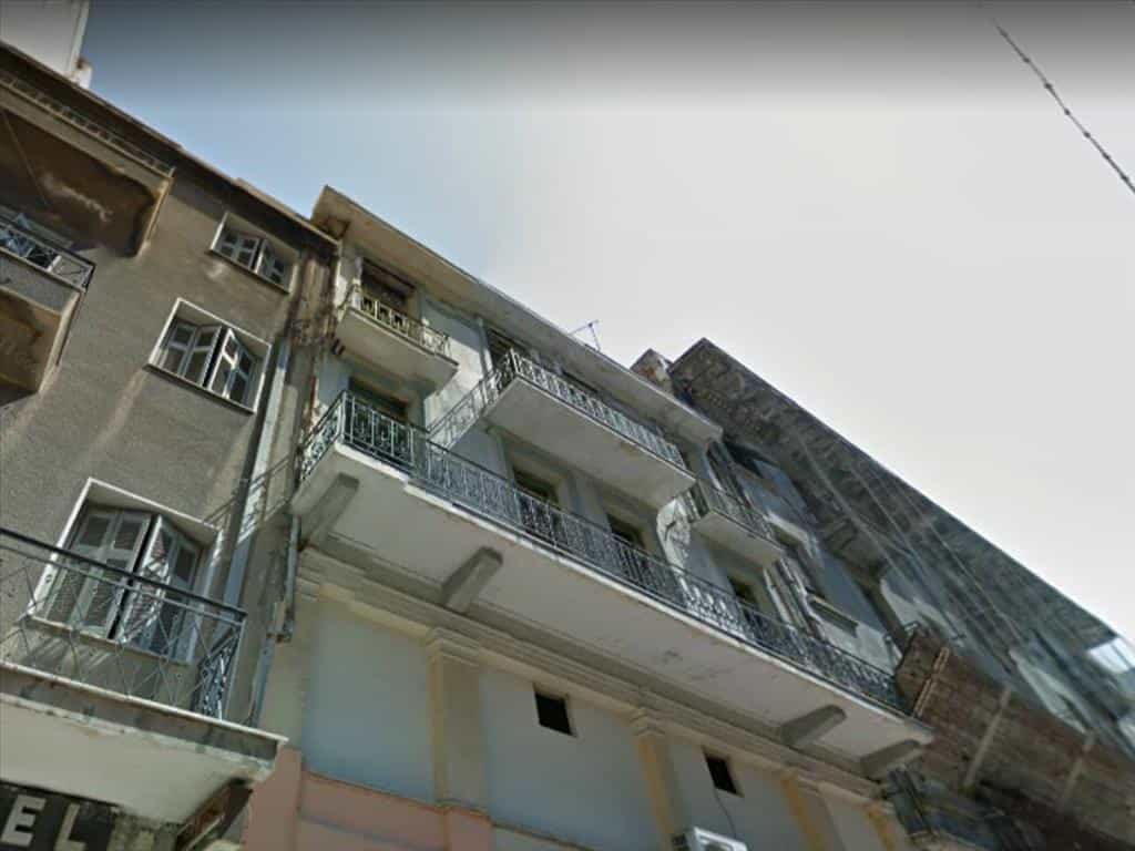 Perindustrian dalam Piraeus, Attiki 10799415