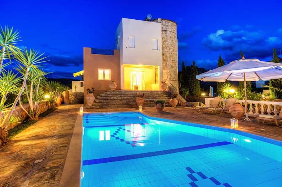 House in Agios Nikolaos,  10799438