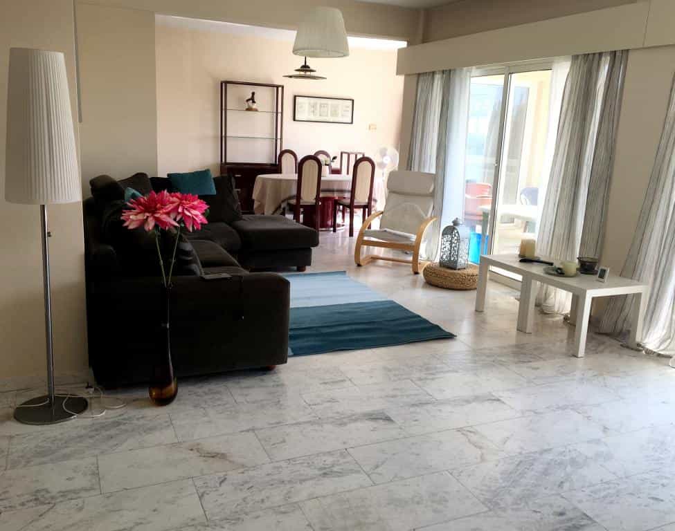Condominium in Parekklisia, Larnaka 10799557
