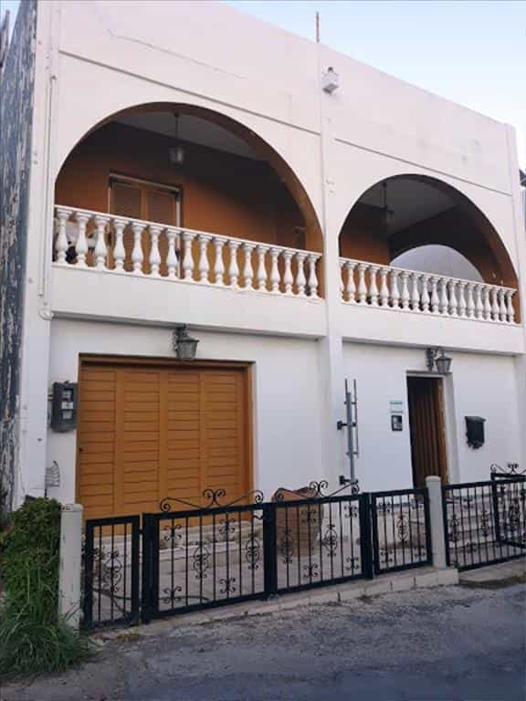 House in Chondros, Kriti 10799598