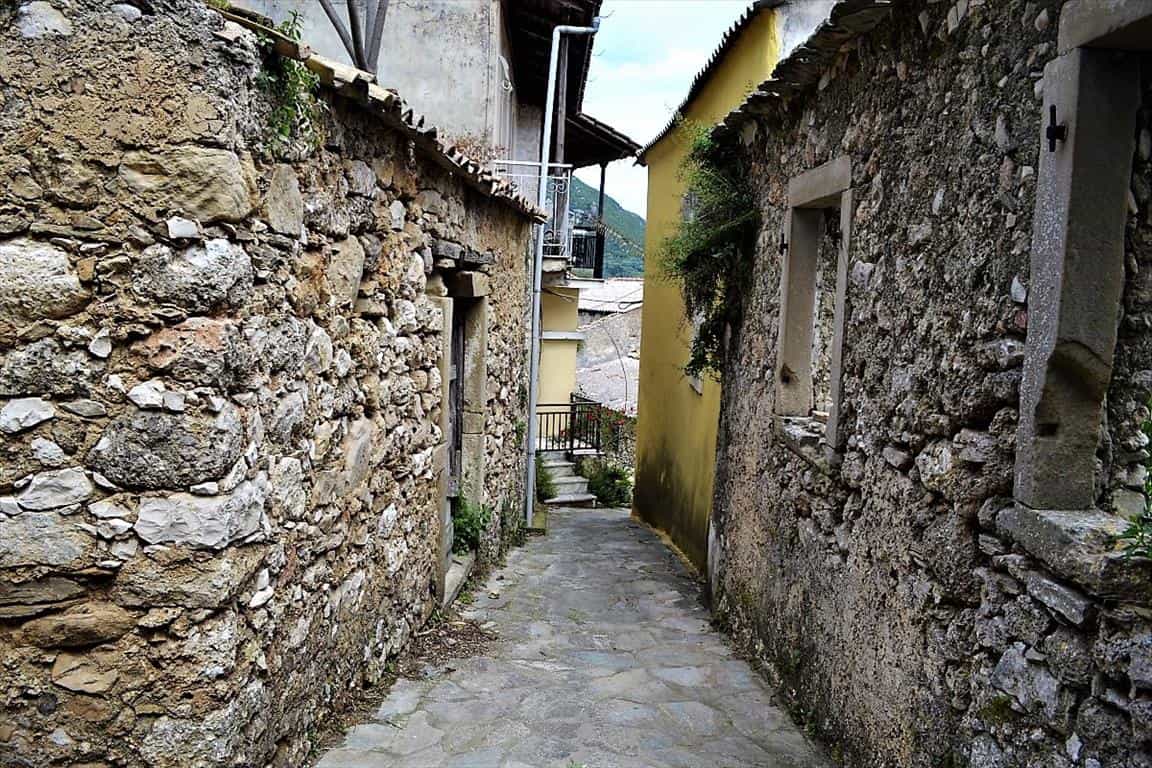 Haus im Agios Mattheos,  10799600