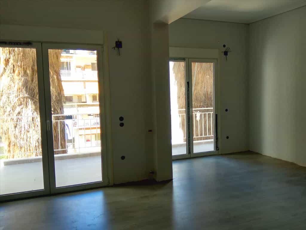 公寓 在 尼亚斯米尔尼, 阿蒂基 10799661