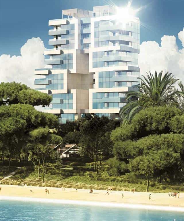 Condominium in Agios Tychon, Limassol 10799709