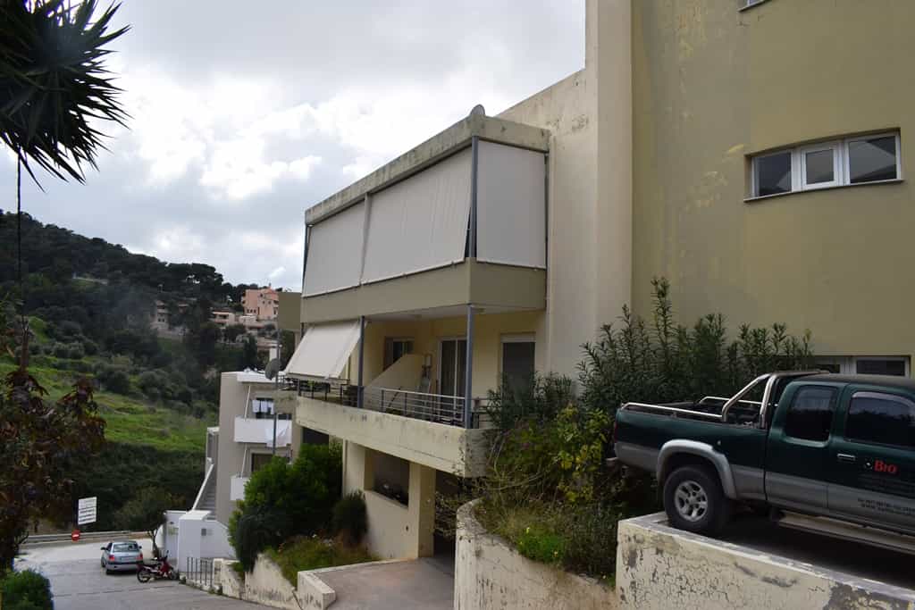 Condominium dans Rethymno,  10800179