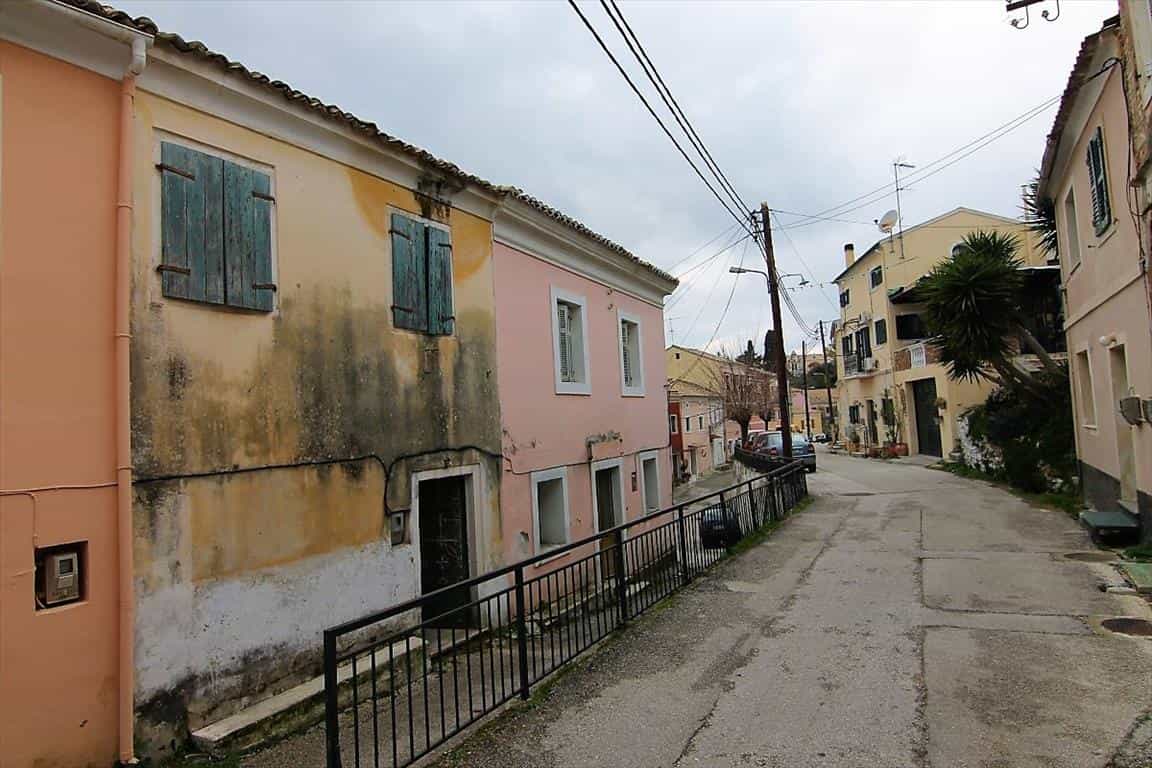 rumah dalam Evropouloi, Ionia Nisia 10800606