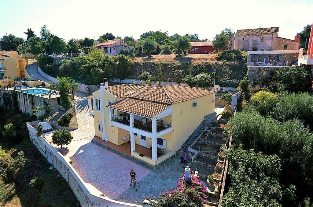 Будинок в Achilleio, Ionia Nisia 10800857