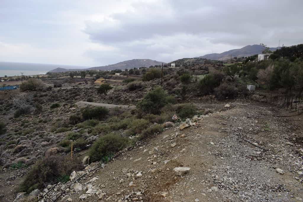 Земля в Lentas, Криті 10801225
