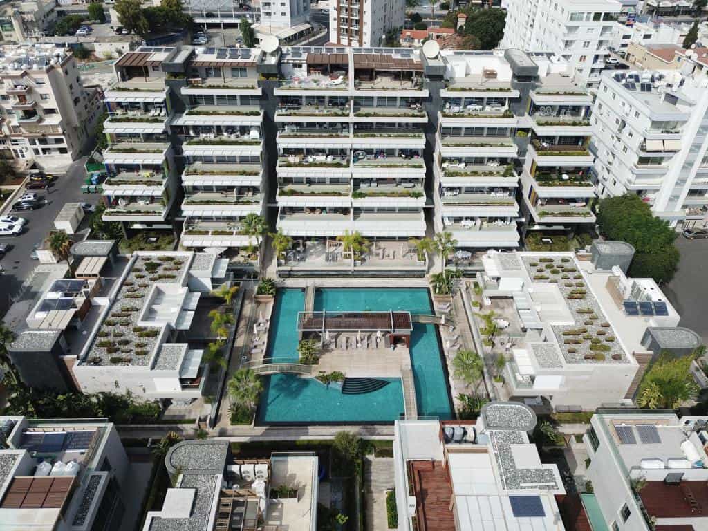 Condominium in Germasogeia, Limassol 10801362