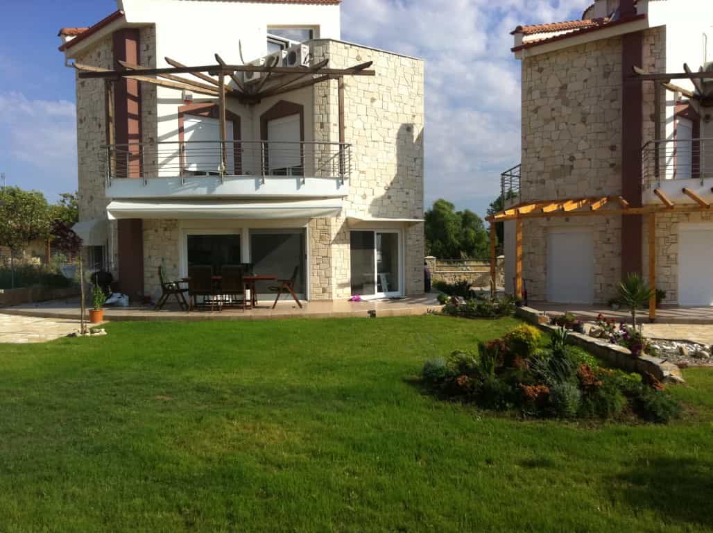 casa en Nea Potéidaia, Kentriki Macedonia 10801489