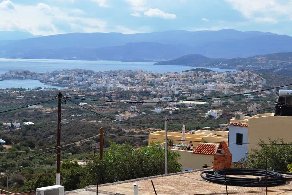 Condominium in Agios Nikolaos,  10801497