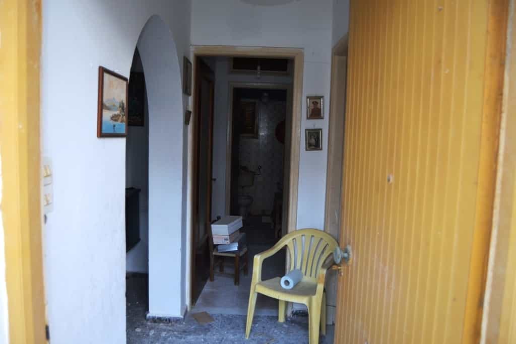 Talo sisään Limenas Chersonisou, Kriti 10801605