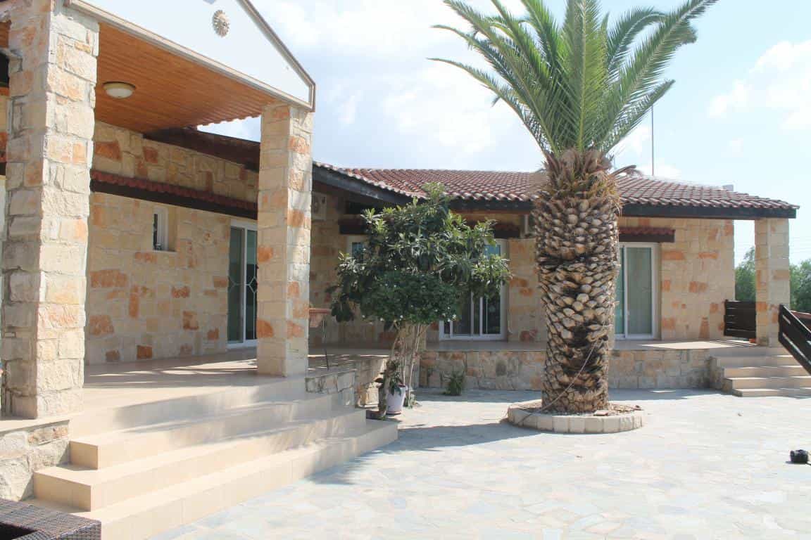 Dom w Parekklisia, Larnaka 10801614