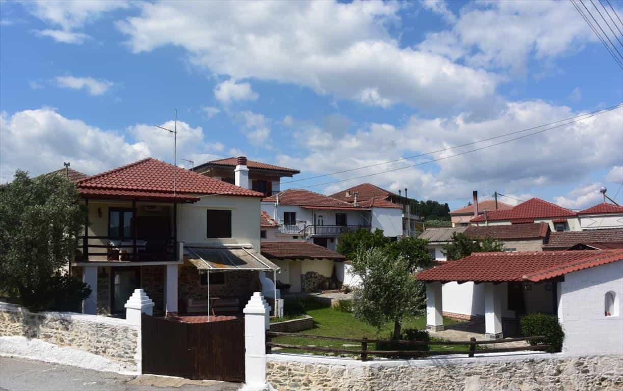 σπίτι σε Λαγκαδίκια, Κεντρική Μακεδονία 10801647